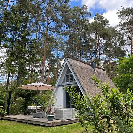 Ferienhaus Reetdach: Lakeside Retreat with Private Pier and Sauna Petersdorf  Exterior photo