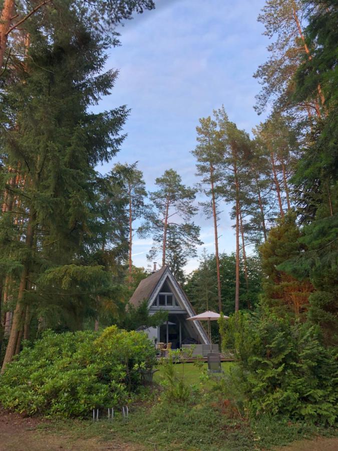 Ferienhaus Reetdach: Lakeside Retreat with Private Pier and Sauna Petersdorf  Exterior photo